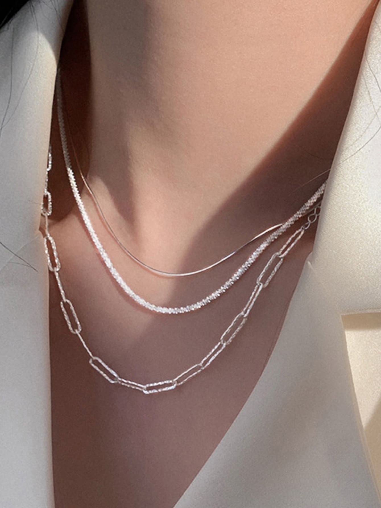 SHEIN طقم 3 قلادات بسيطة وعصرية