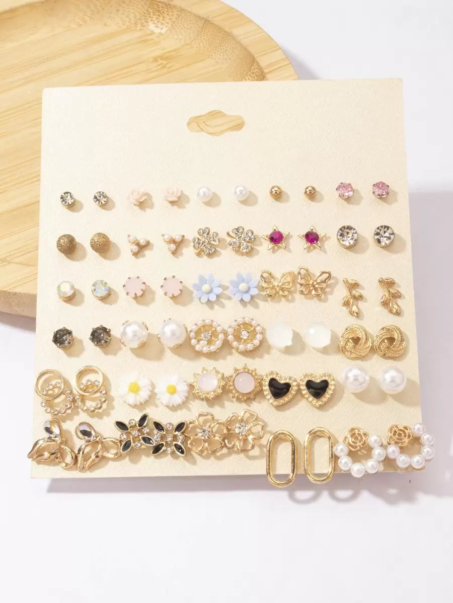 SHEIN مجموعة أقراط 30 زوج بأشكال متنوعة