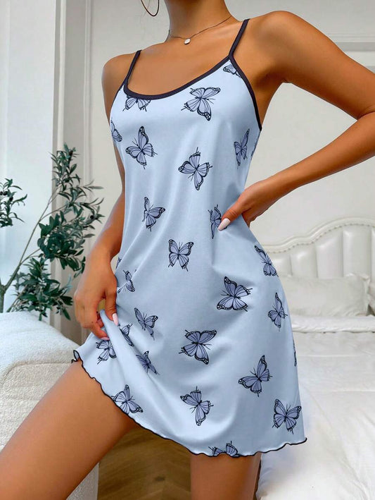 SHEIN قميص نوم أزرق فاتح بطباعة فراشات ولمسة ملتفة