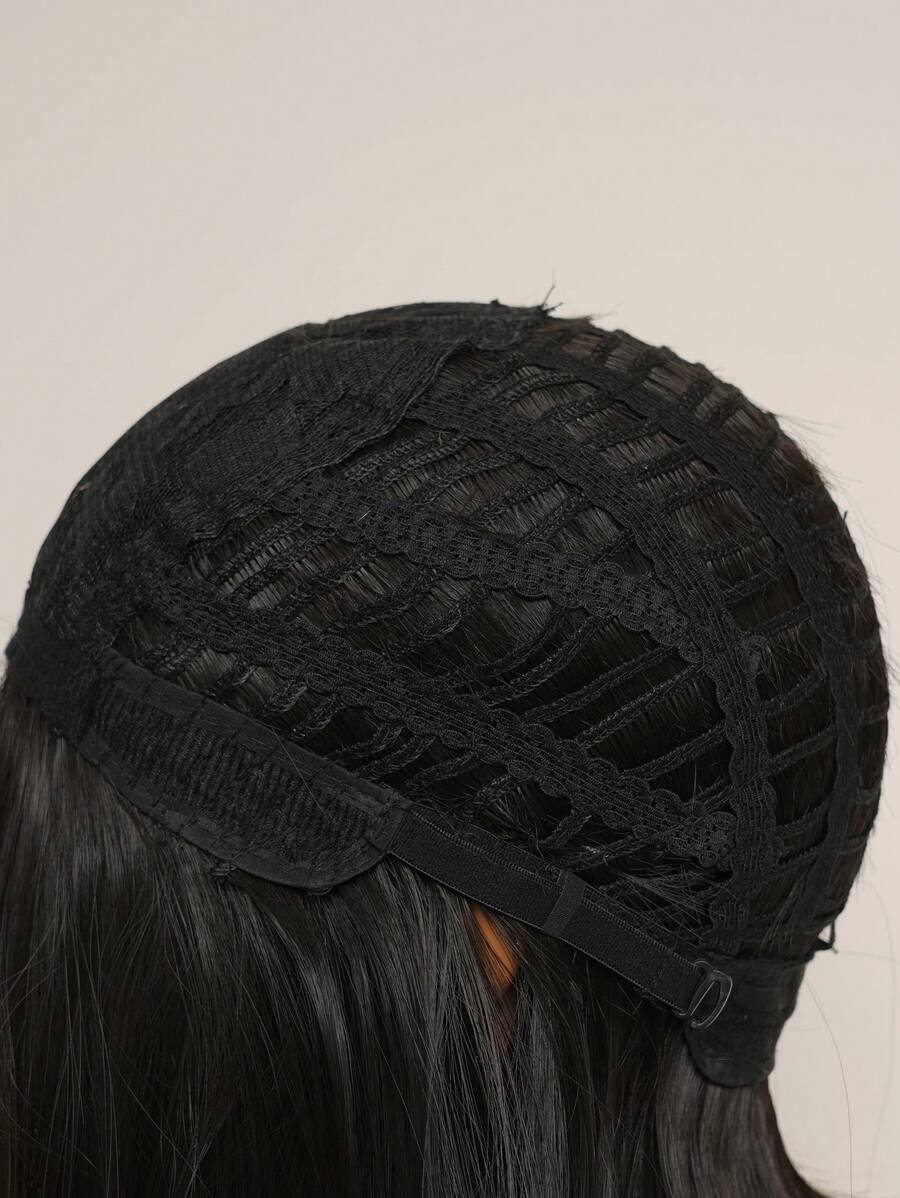 SHEIN باروكة شعر مستعار بوب قصير أسود مع جانبين مائلين
