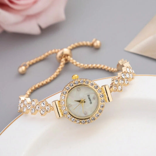 SHEIN ساعة نسائية كاجوال بقرص دائري مزخرف بالكريستال