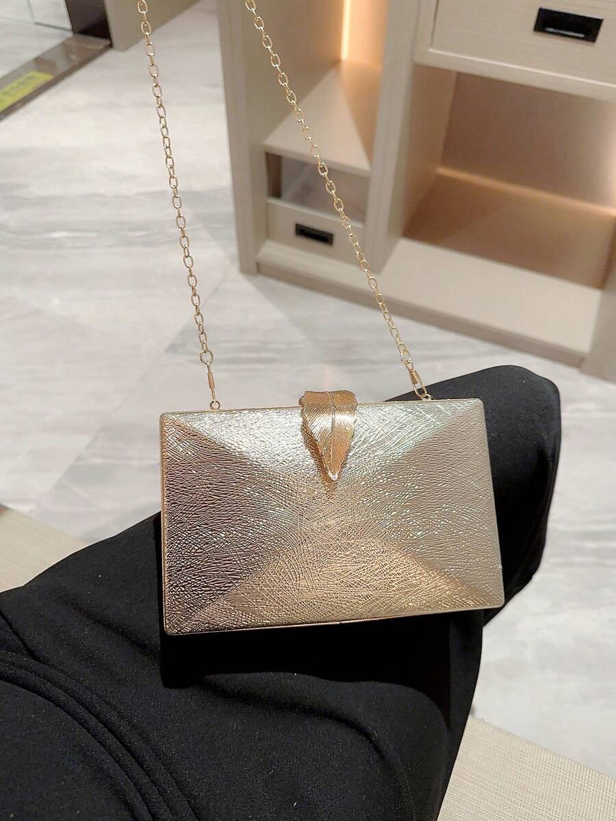 SHEIN Moonlit EveBag حقيبة صندوقية معدنية براقة بقفل بشكل ورقة