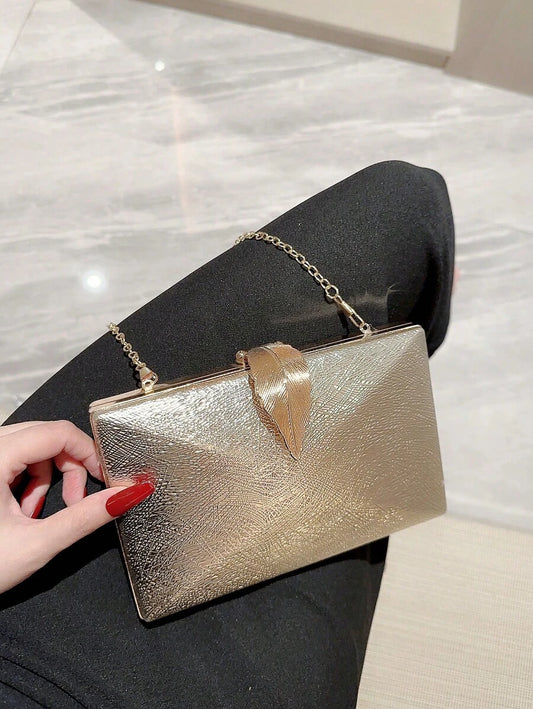 SHEIN Moonlit EveBag حقيبة صندوقية معدنية براقة بقفل بشكل ورقة
