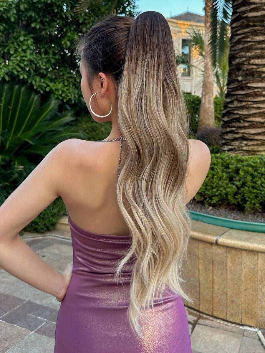 SHEIN باروكة ذيل الحصان بالمخلب 24 بوصة مموج