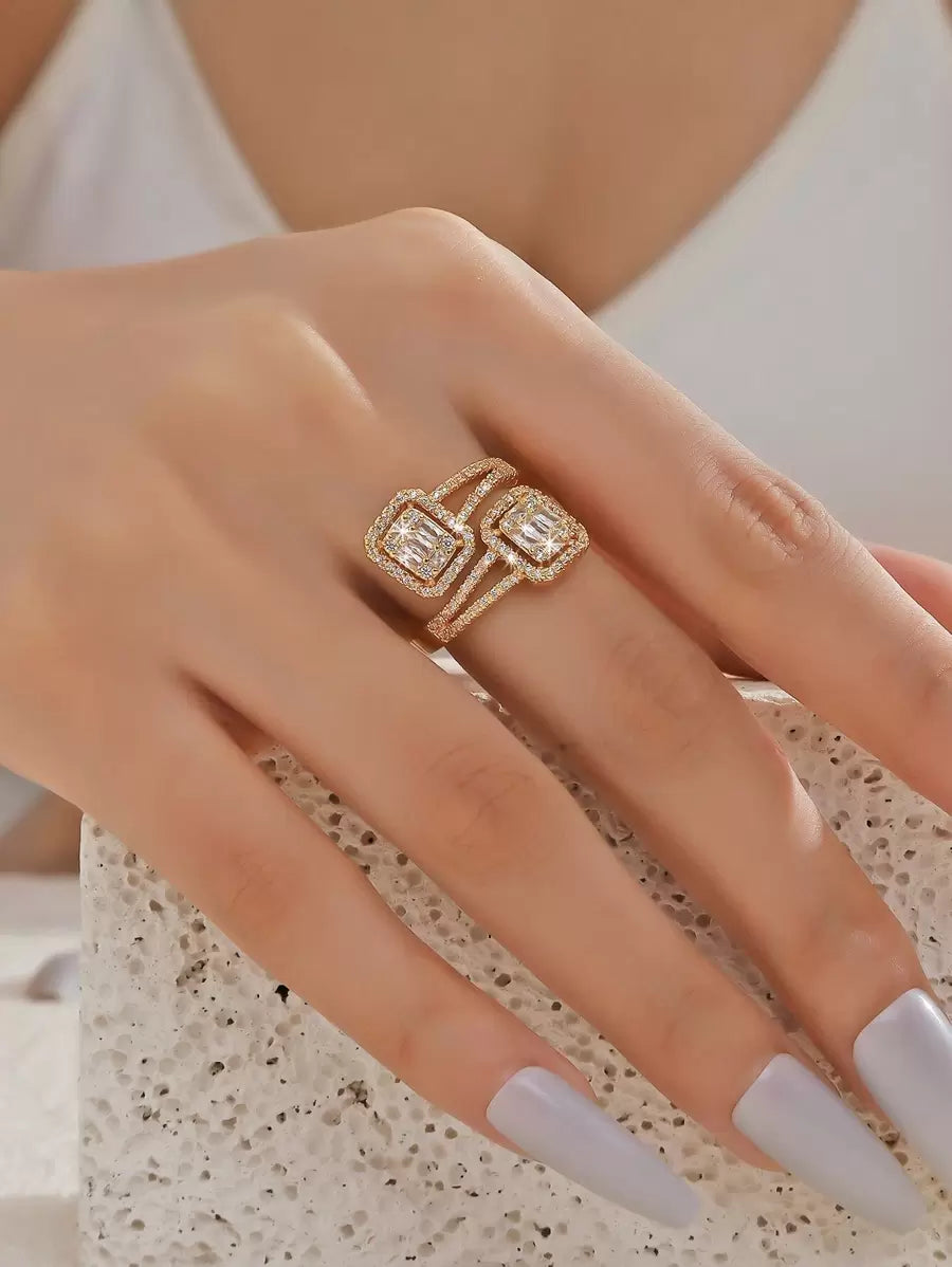 SHEIN خاتم ذهبي مفتوح مربع الشكل