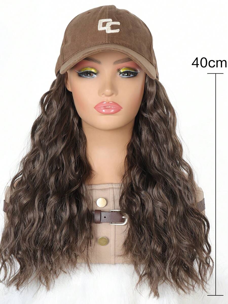 SHEIN باروكة شعر بني طويل متموجة مع قبعة بيسبول