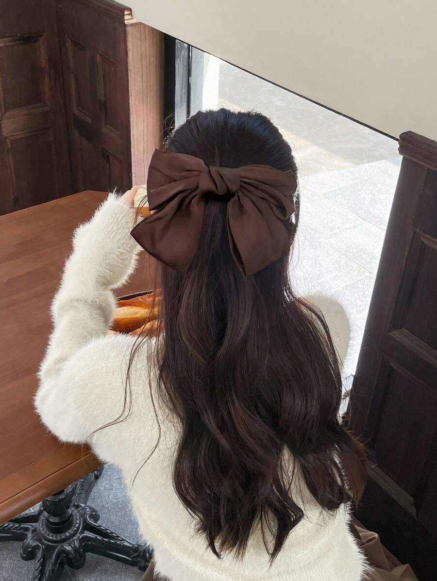 SHEIN DAZY مشبك شعر بتصميم فراشة بلون قهوة بني