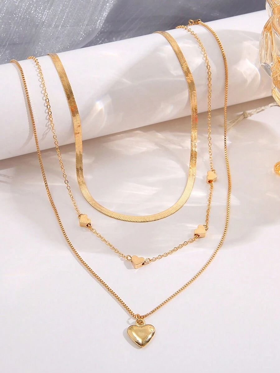 SHEIN طقم قلادات 3 قطع متعددة الطبقات تصميم قلوب