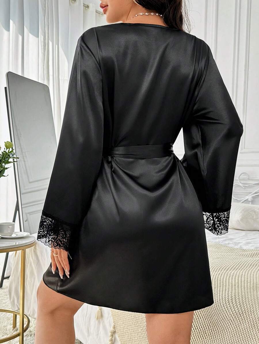 SHEIN رداء حمام مزين بالدانتيل مع حزام الخصر