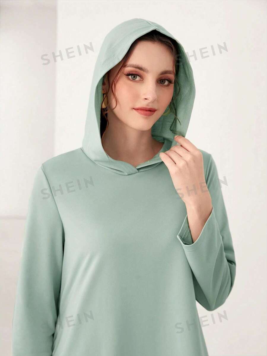SHEIN Mulvari فستان بغطاء رأس بحاشية مطوية