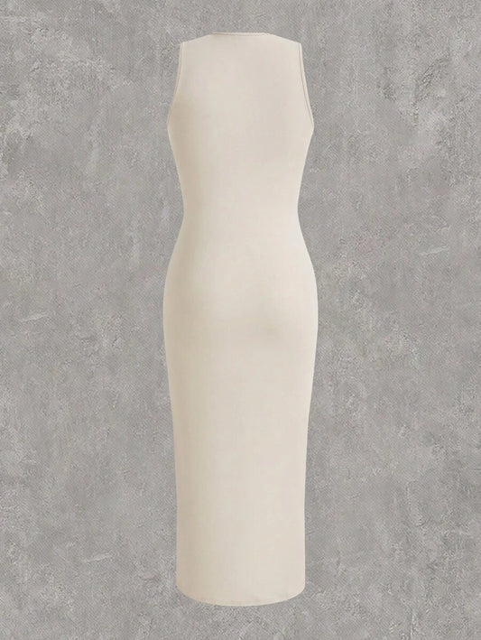 SHEIN EZwear فستان ضيق للمقاسات الكبيرة محبوك مضلع بلون بيج