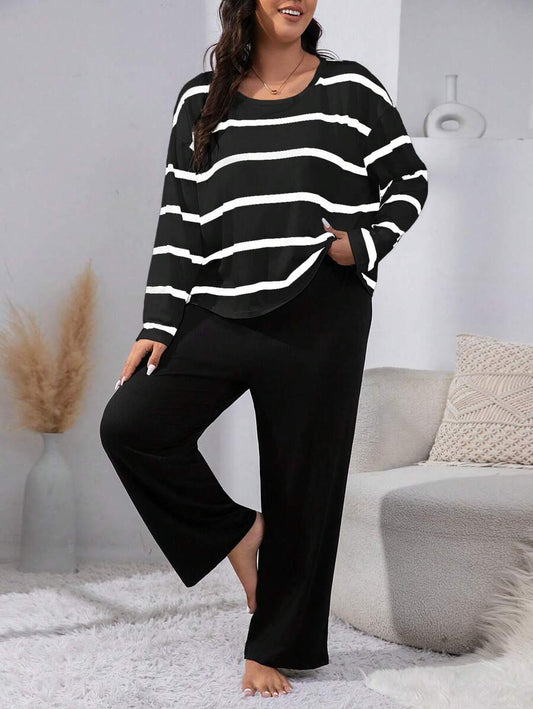 SHEIN بيجامة سوداء بلوزة مخططة وبنطال مستقيم