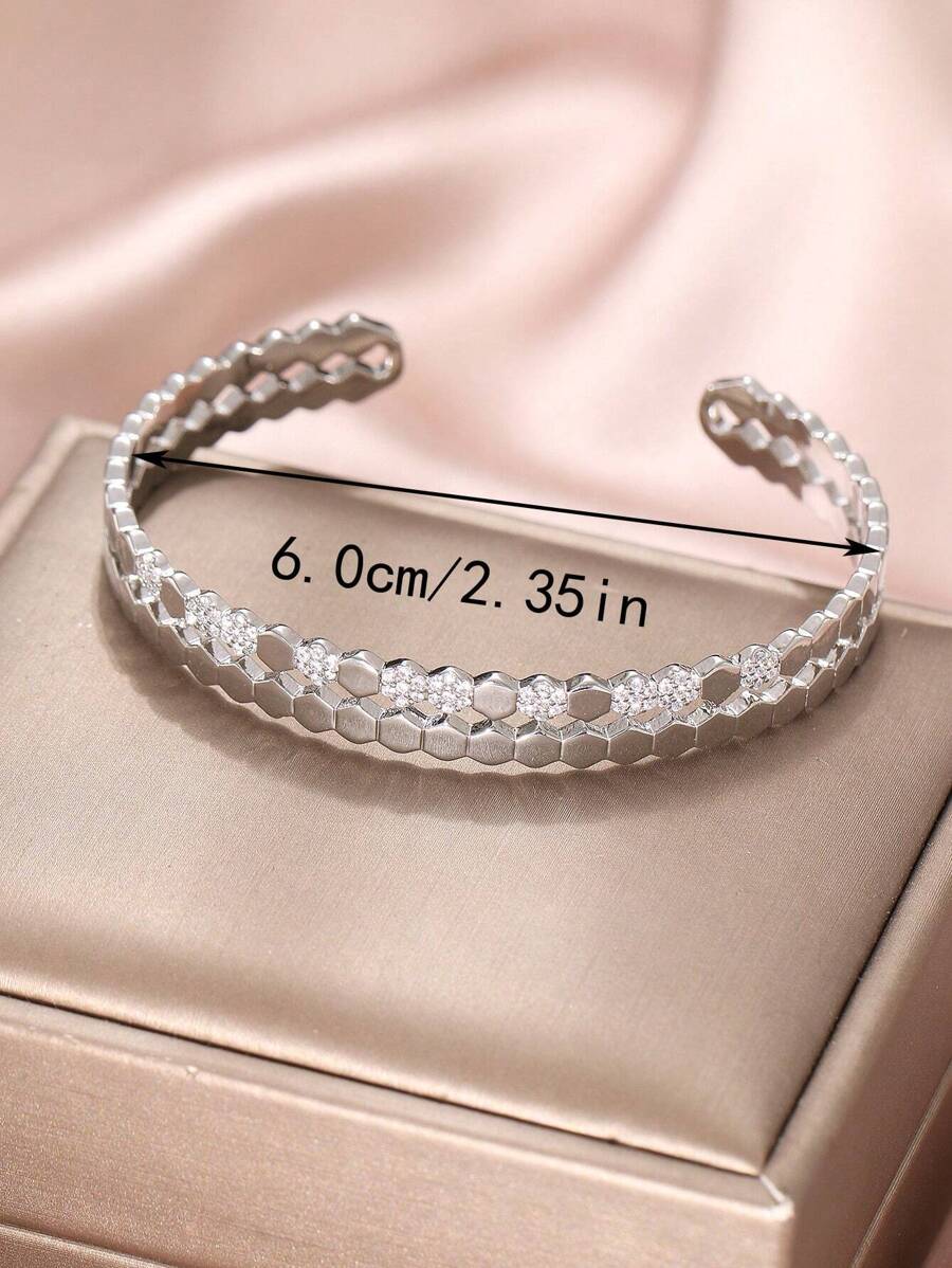 SHEIN إسورة بتصميم عسل