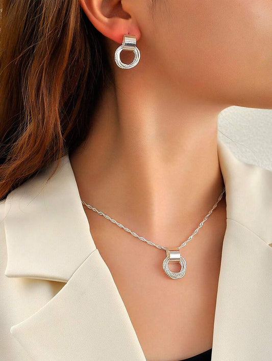 SHEIN طقم مجوهرات عصري قلادة وأقراط