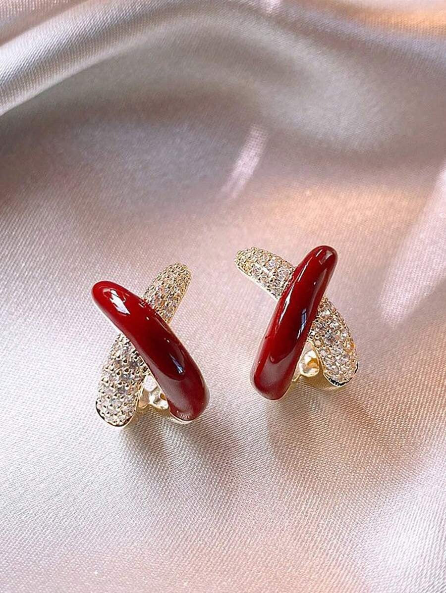 SHEIN حلقان الأذن المعززة بحجر الراينستون