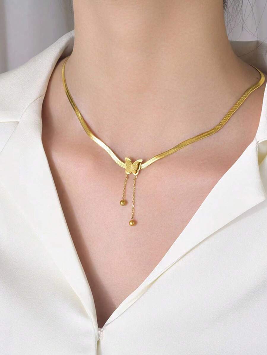 SHEIN طقم قلادة وأقراط فراشة مطلي ذهب 18 قيراط