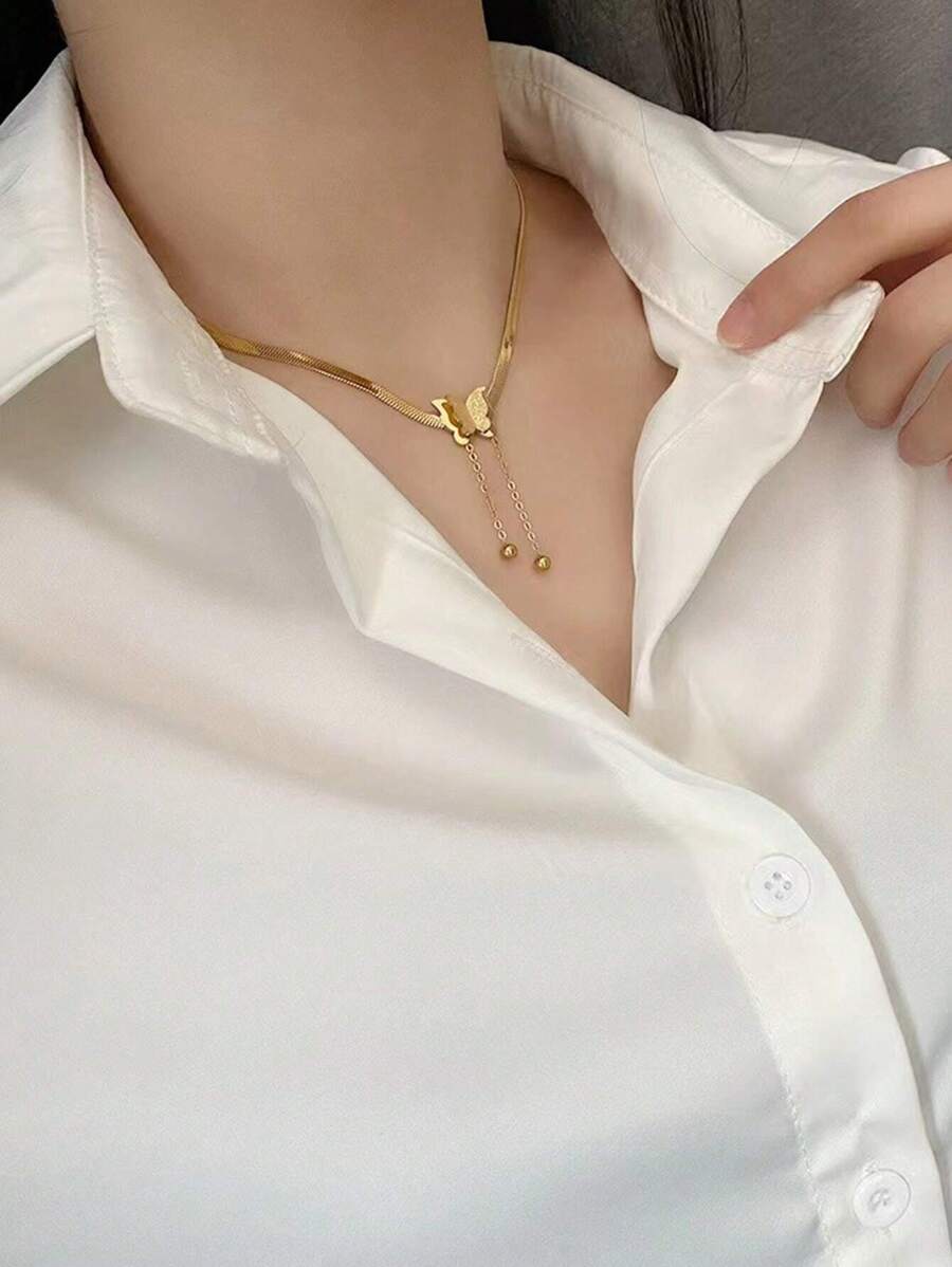 SHEIN طقم قلادة وأقراط فراشة مطلي ذهب 18 قيراط