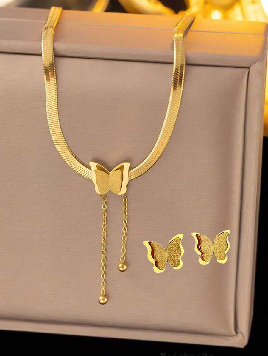 SHEIN طقم قلادة وأقراط فراشة مطلي ذهب 18 قيراط