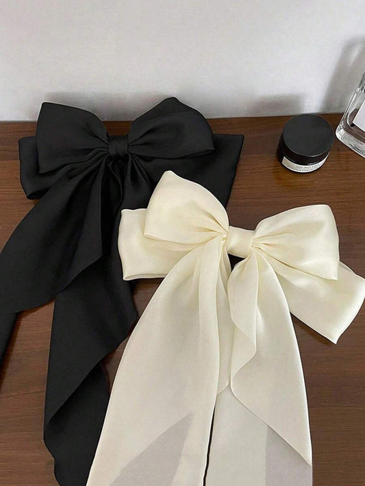 SHEIN مشبك شعر ساتان بتصميم فراشة كبيرة