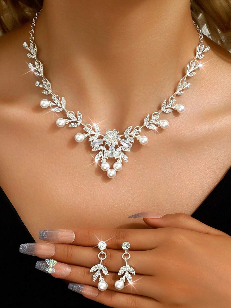 SHEIN طقم مجوهرات فضي 3 قطع لؤلؤ وزهور