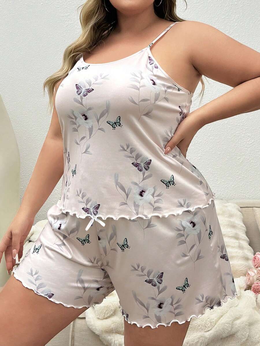 SHEIN DUSKBASE طقم بيجامة للمقاسات الكبيرة من توب كامي وشورت بطبعة فراشات