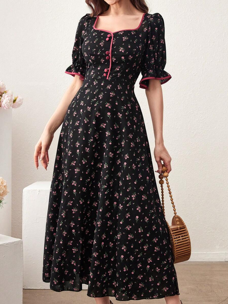 SHEIN Mulvari فستان طويل بطباعة أزهار بياقة قلب