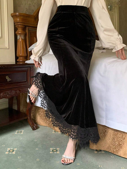 SHEIN DAZY تنورة ذيل حورية البحر بتطريز دانتيل للنساء