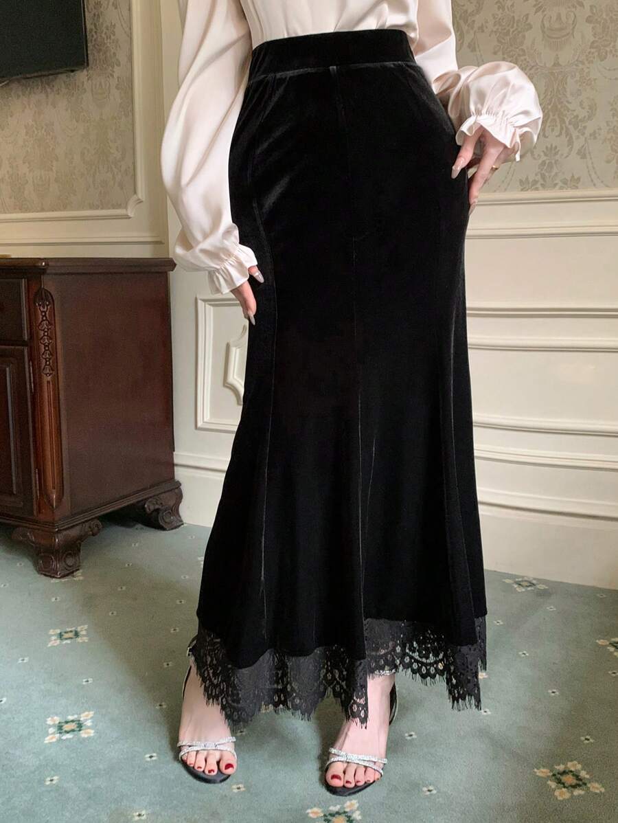 SHEIN DAZY تنورة ذيل حورية البحر بتطريز دانتيل للنساء