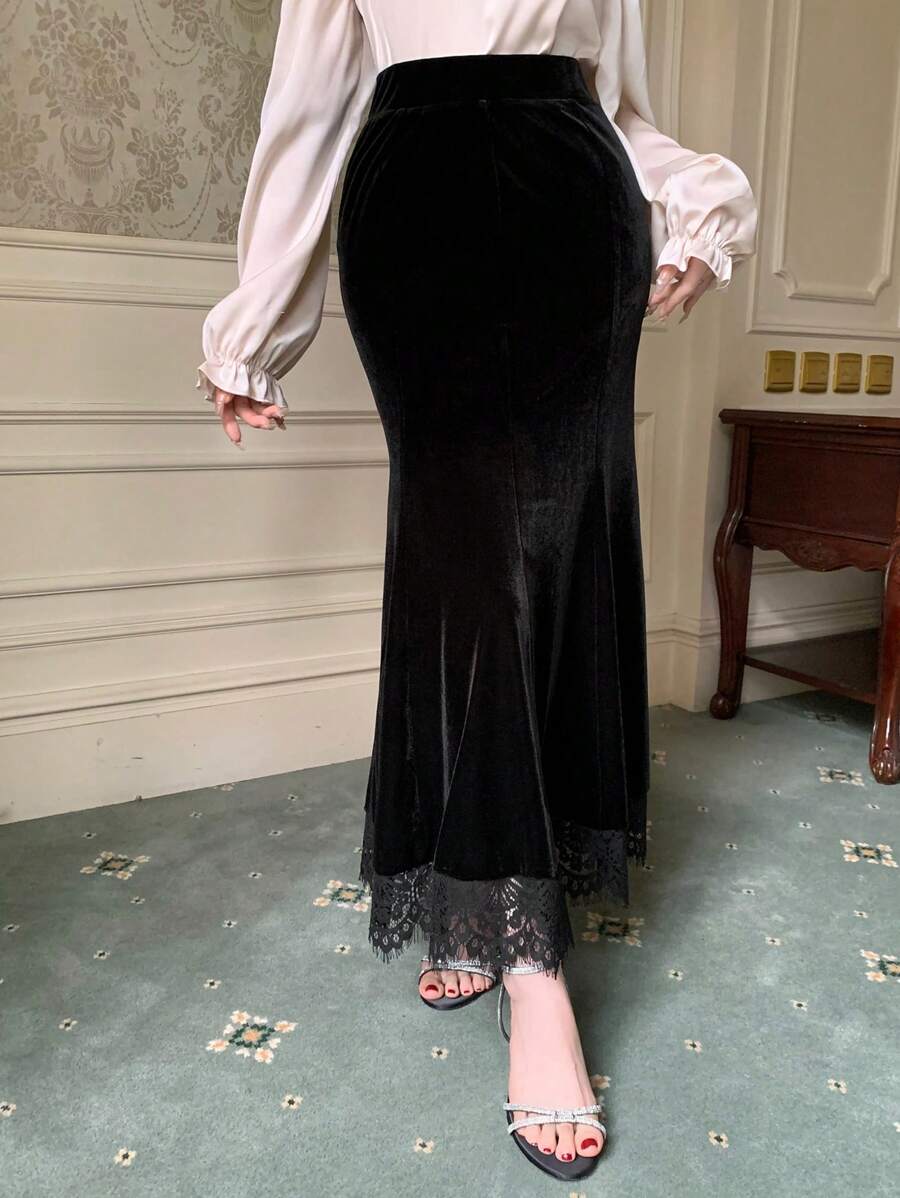 SHEIN DAZY تنورة ذيل حورية البحر بتطريز دانتيل للنساء