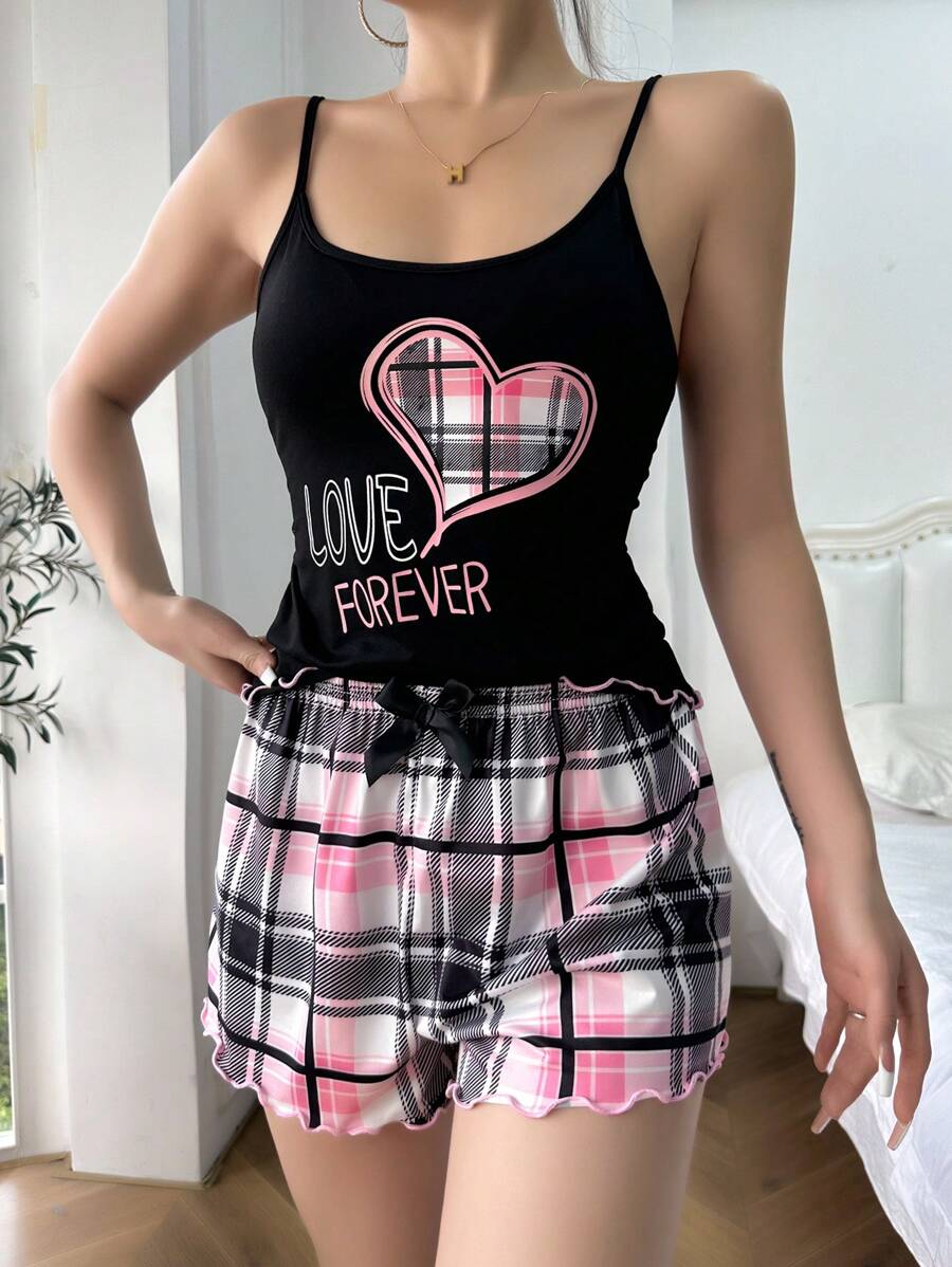 SHEIN SweetSlumber طقم بيجامة قطعتين كامي وشورت مربعات بطبعة قلب
