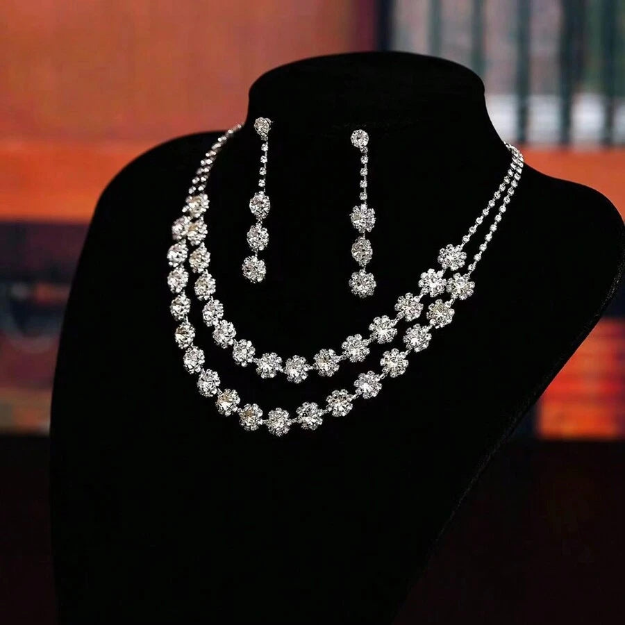 SHEIN طقم أقراط وقلادة مرصعة بزركون