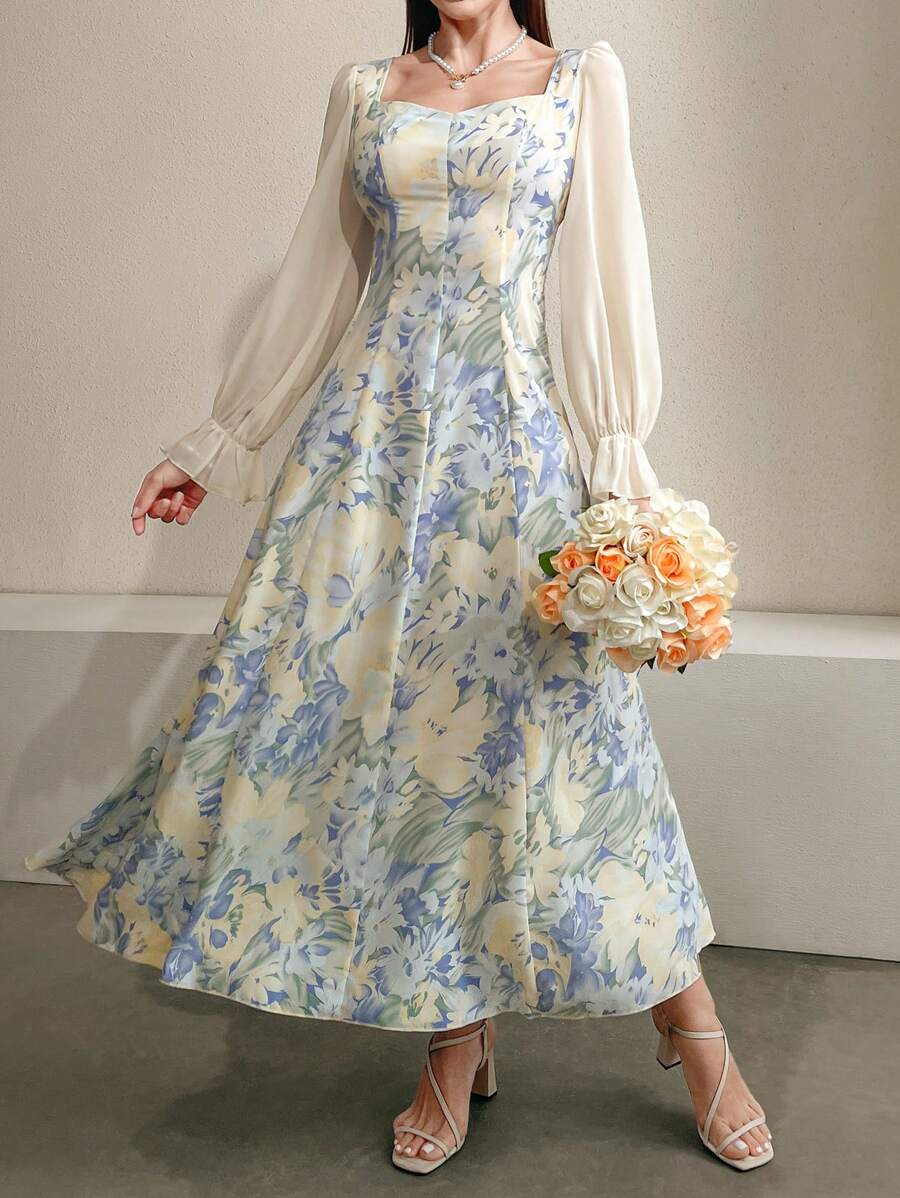 SHEIN Modelyn فستان أزرق فاتح بطبعة زهرية وقصة ناعمة
