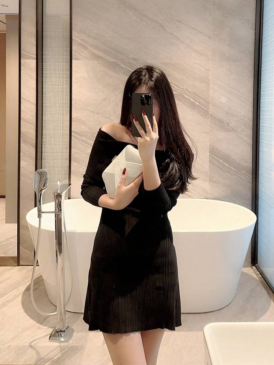 SHEIN حقيبة سهرة أنيقة بتصميم صليب كلاسيكي