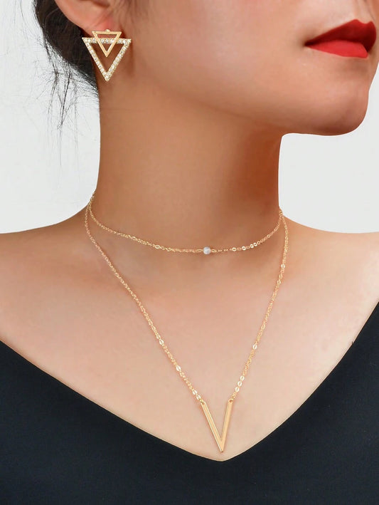 SHEIN طقم عقد مزدوج على شكل مثلث وأقراط مثلثية مزدوجة