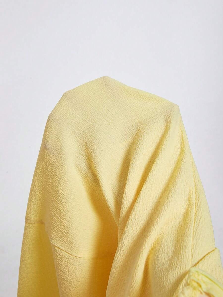 SHEIN MOD فستان أصفر بأكمام قصيرة منفوشة وعقدة صدر وربط خلفي