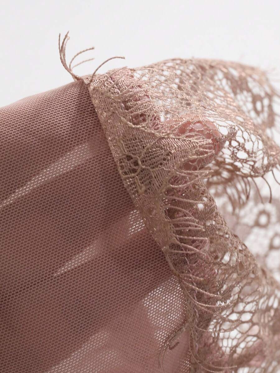 SHEIN DAZY طقم ملابس داخلية وبيجامة من الشبك والدانتيل