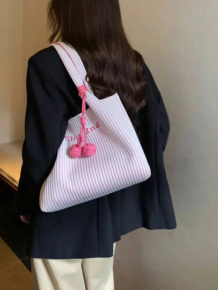 SHEIN حقيبة كتف كبيرة بتصميم موجة مائية وردية