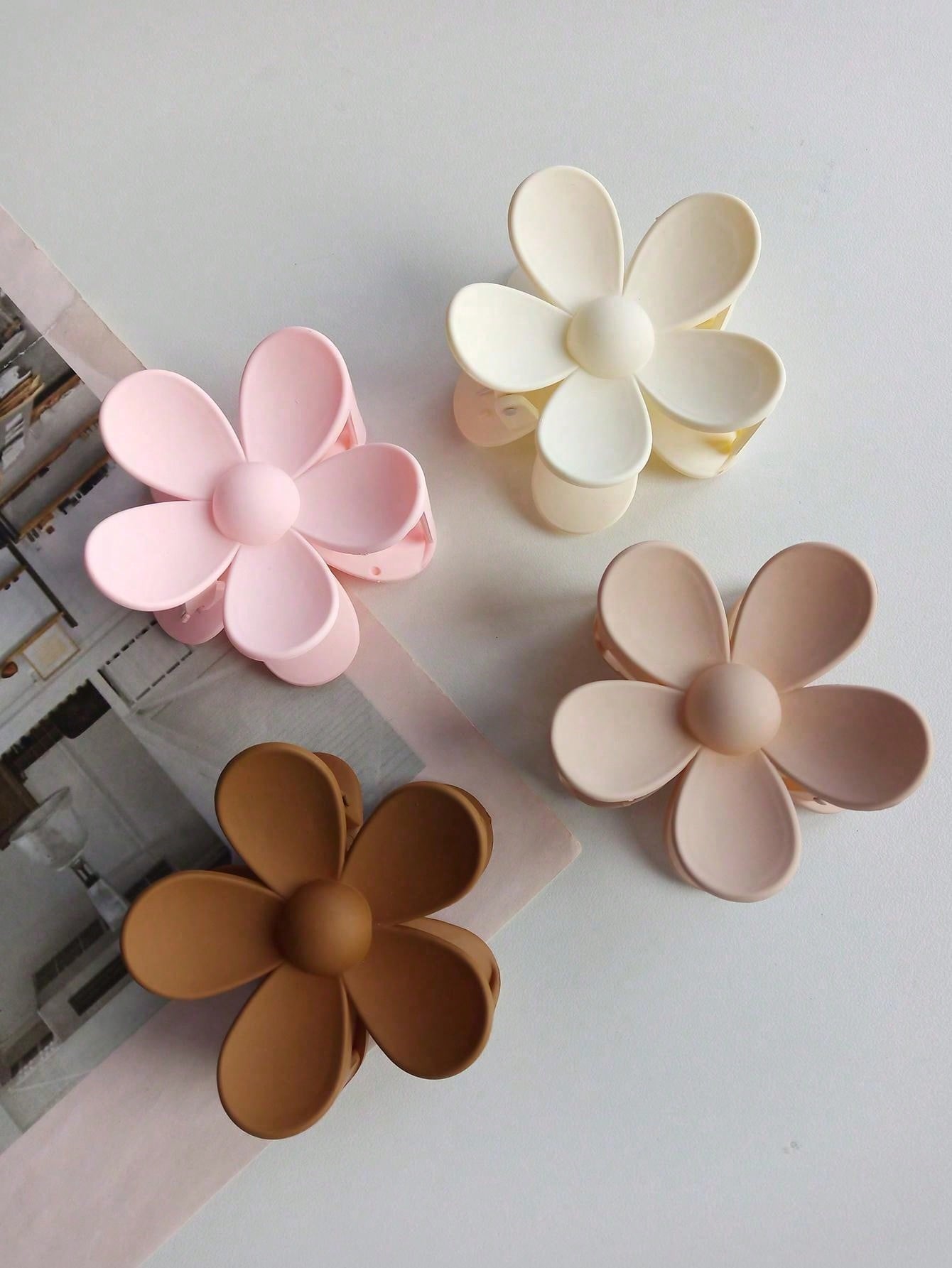 https://img.ltwebstatic.com/images3_spmp/2024/04/15/61/1713166497402ba97b4d5164b5b88c8e3d9f3483ca.jpg
