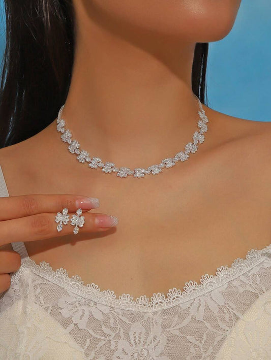 SHEIN مجموعة مجوهرات فضية فاخرة بالراينستون