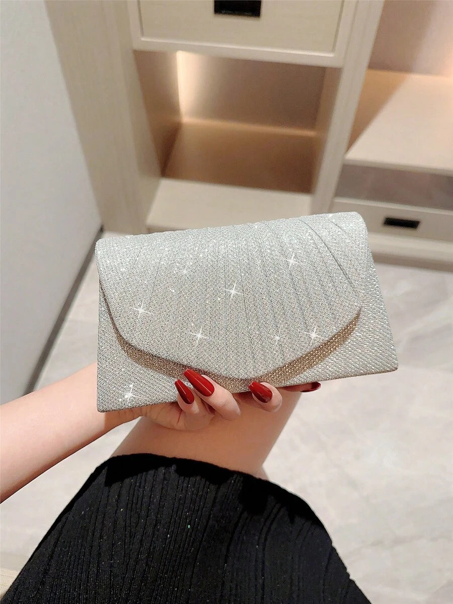 SHEIN حقيبة يد فضية صغيرة براقة قابلة للقلب مزينة بطيات