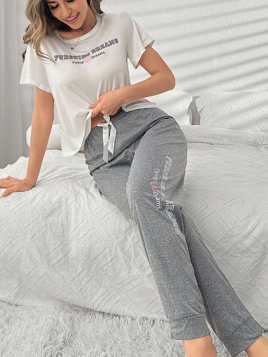 SHEIN طقم بيجامة 2 قطعة قميص قصير وبنطلون طويل