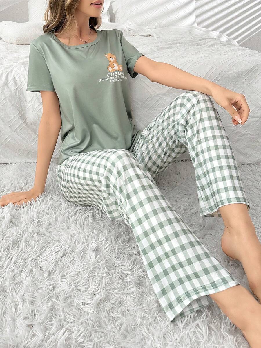 SHEIN طقم بيجامة بأكمام قصيرة مطبوع دب وبنطلون شبكي