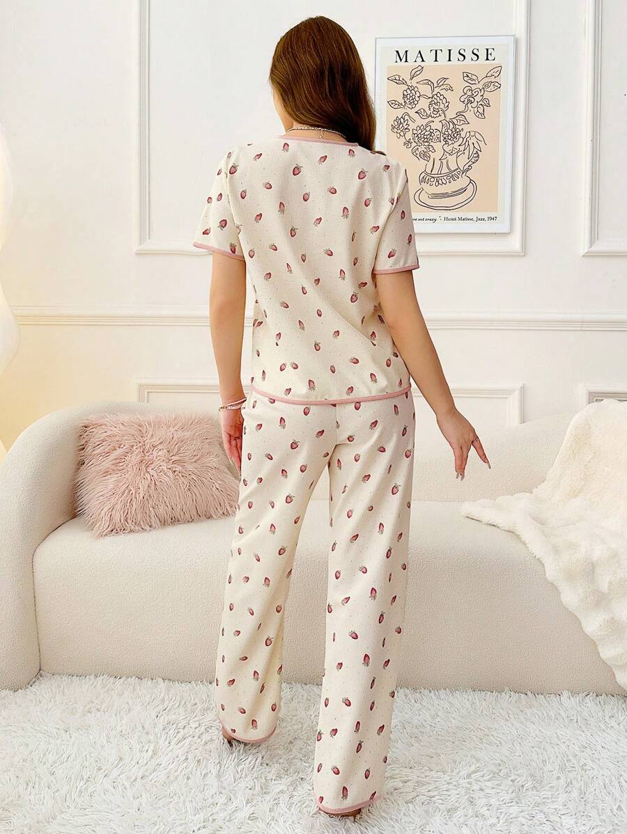 SHEIN مجموعة بيجاما نسائية مكونة من ملابس علوية كاروهات قصير الأكمام مزين بطبعات الفرا
