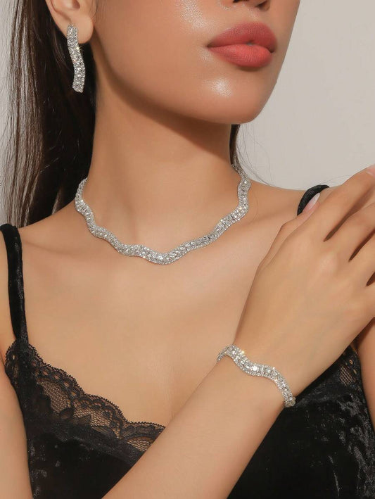 SHEIN مجموعة مجوهرات فضية فاخرة بحجر الراين
