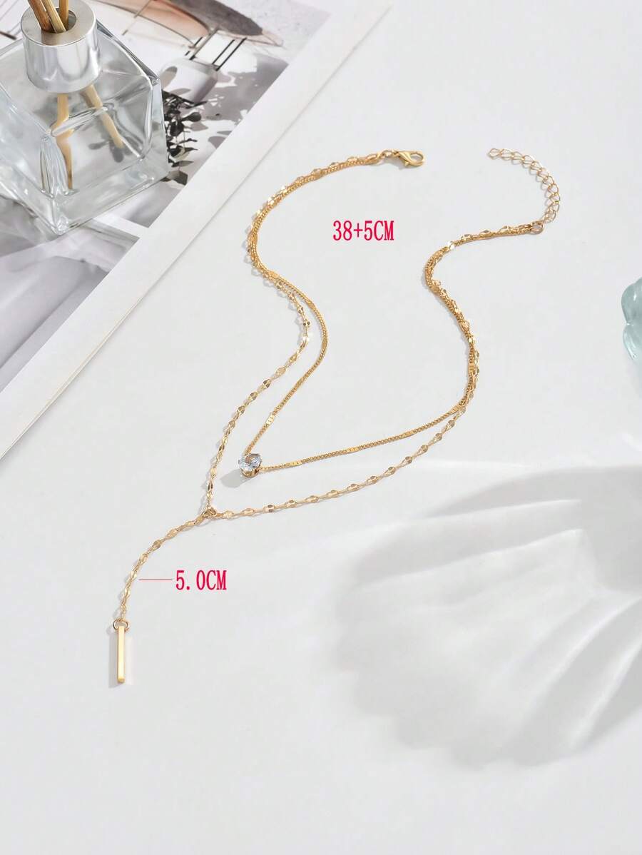 SHEIN قلادة على شكل قلب مزينة بالراين و الخرز من