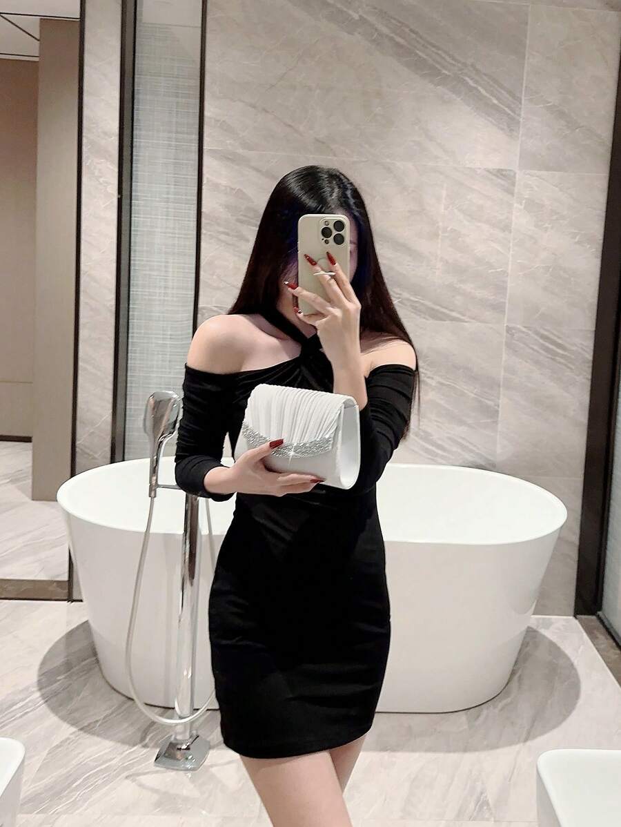 SHEIN حقيبة دلو فضية مزينة بالراين ستون وخرز بسحاب
