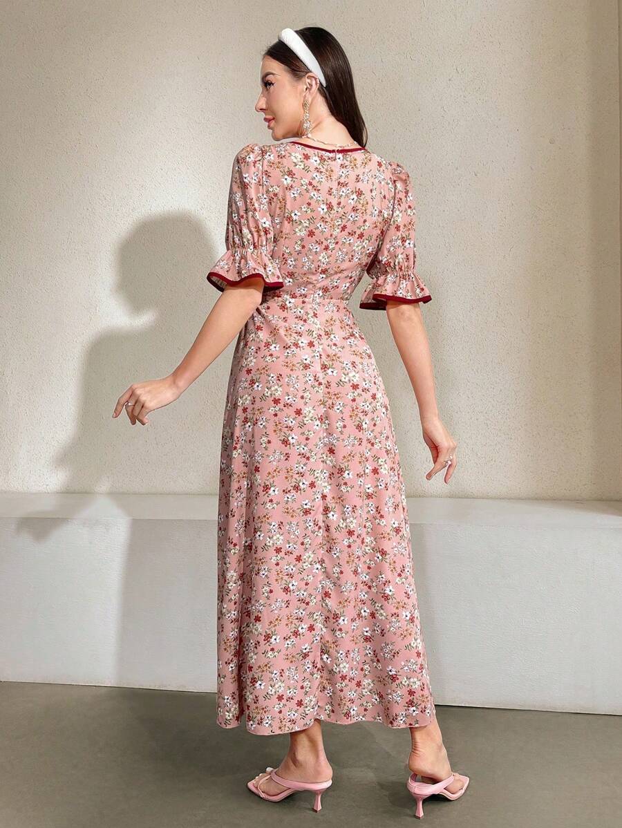 SHEIN Modelyn فستان ماكسي وردي مطرز بالزهور