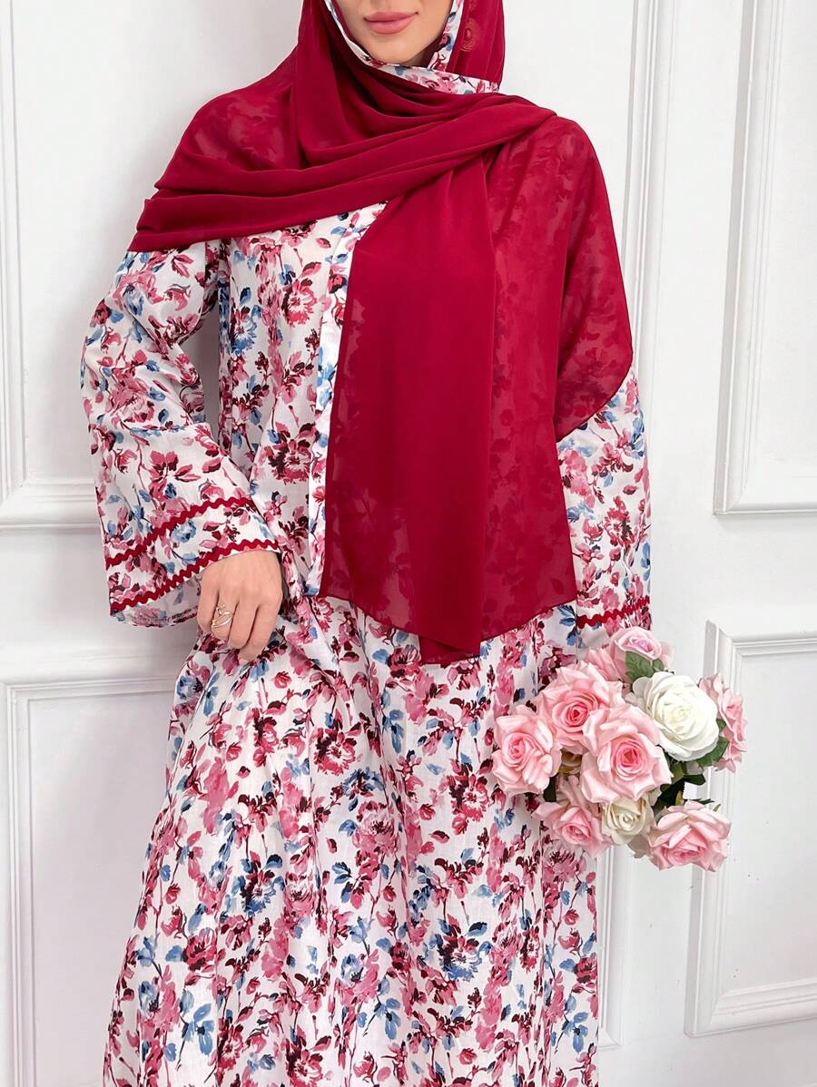 SHEIN Al Najma فستان طويل بياقة دائرية مخطط بالأزهار وشريط مكشكش