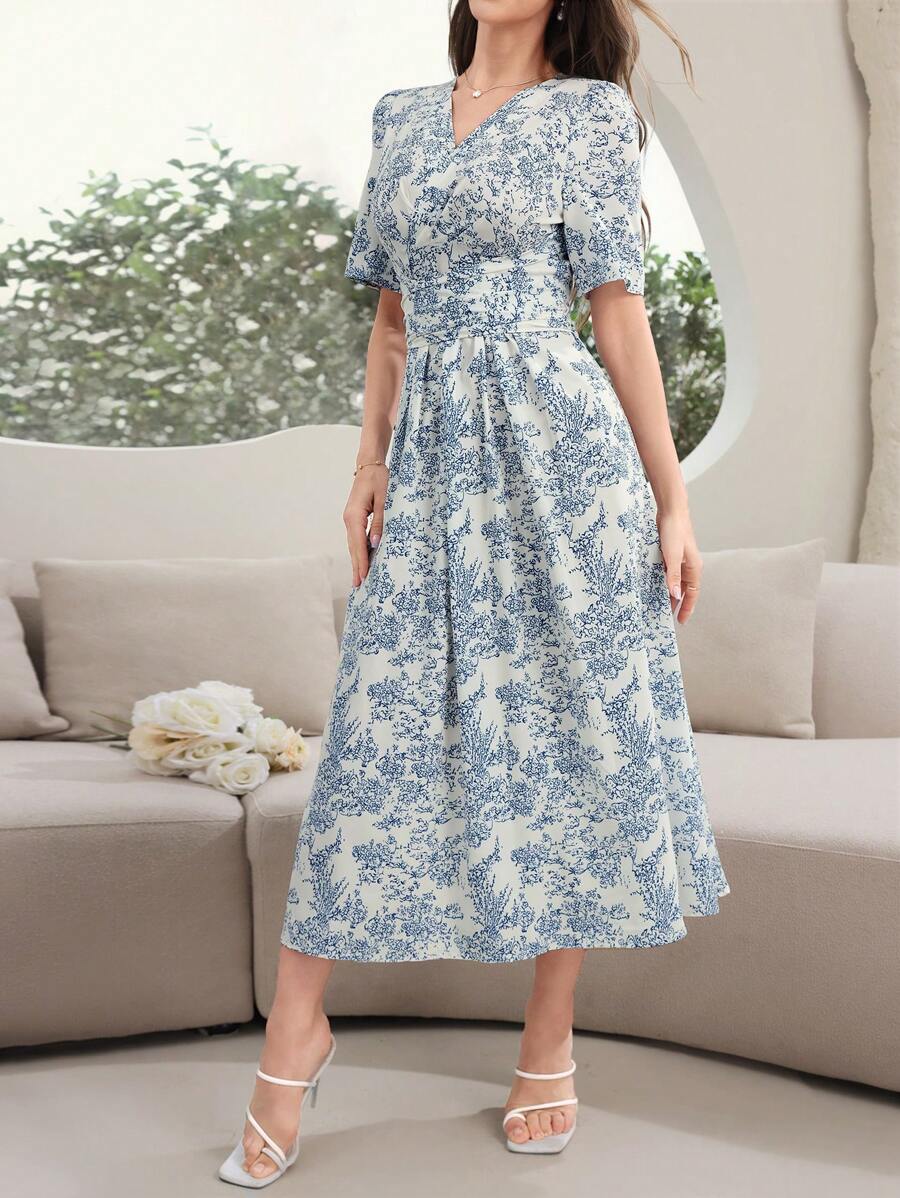 SHEIN Modelyn فستان طويل للمساء بطراز فينتيج مطبوع