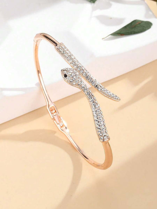 SHEIN سوار ثعبان ذهبي مزخرف بالكريستال